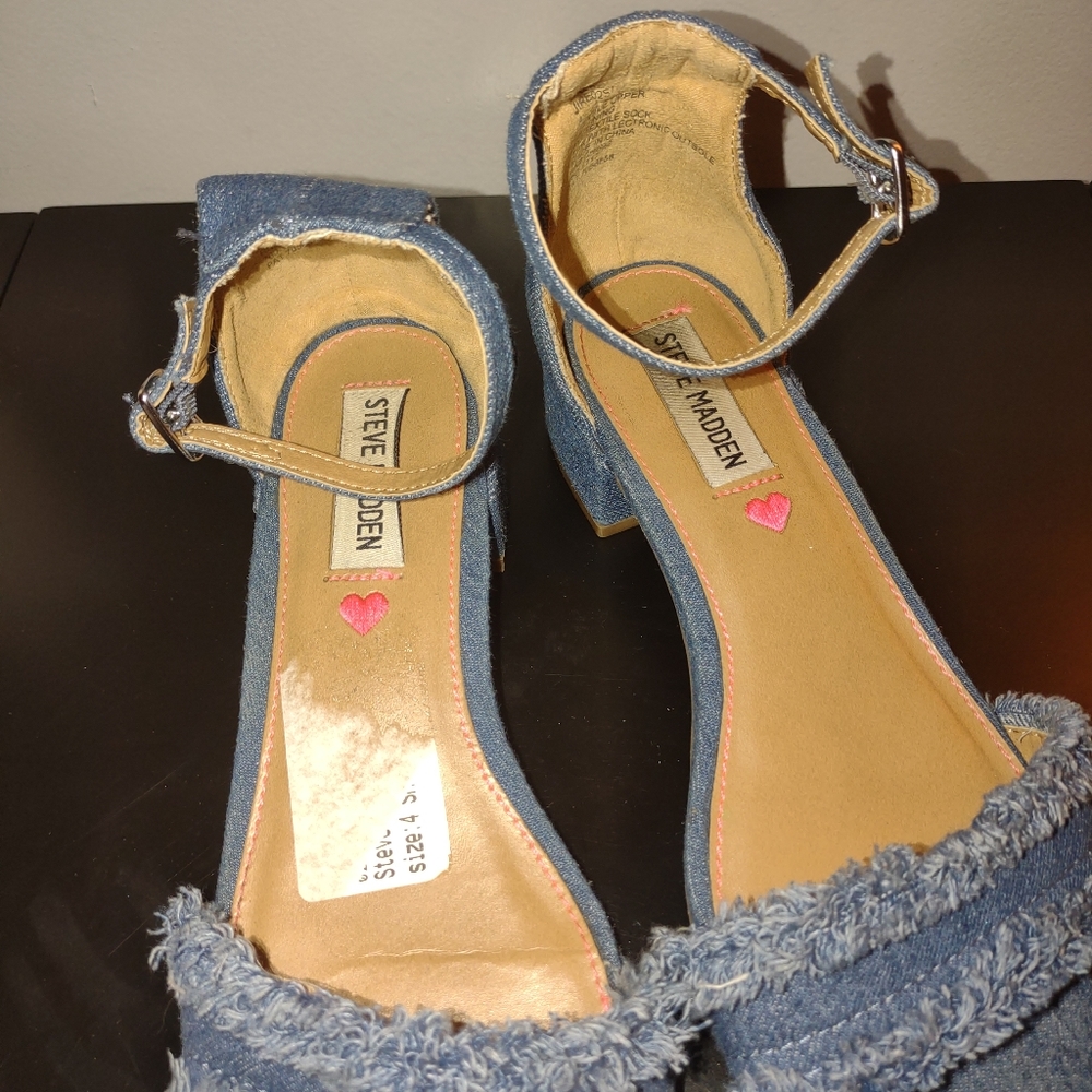 Girls size 4